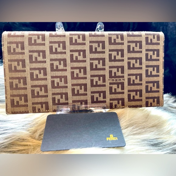 FENDI Zucca Brown Canvas Wallet - Picture 1 of 11